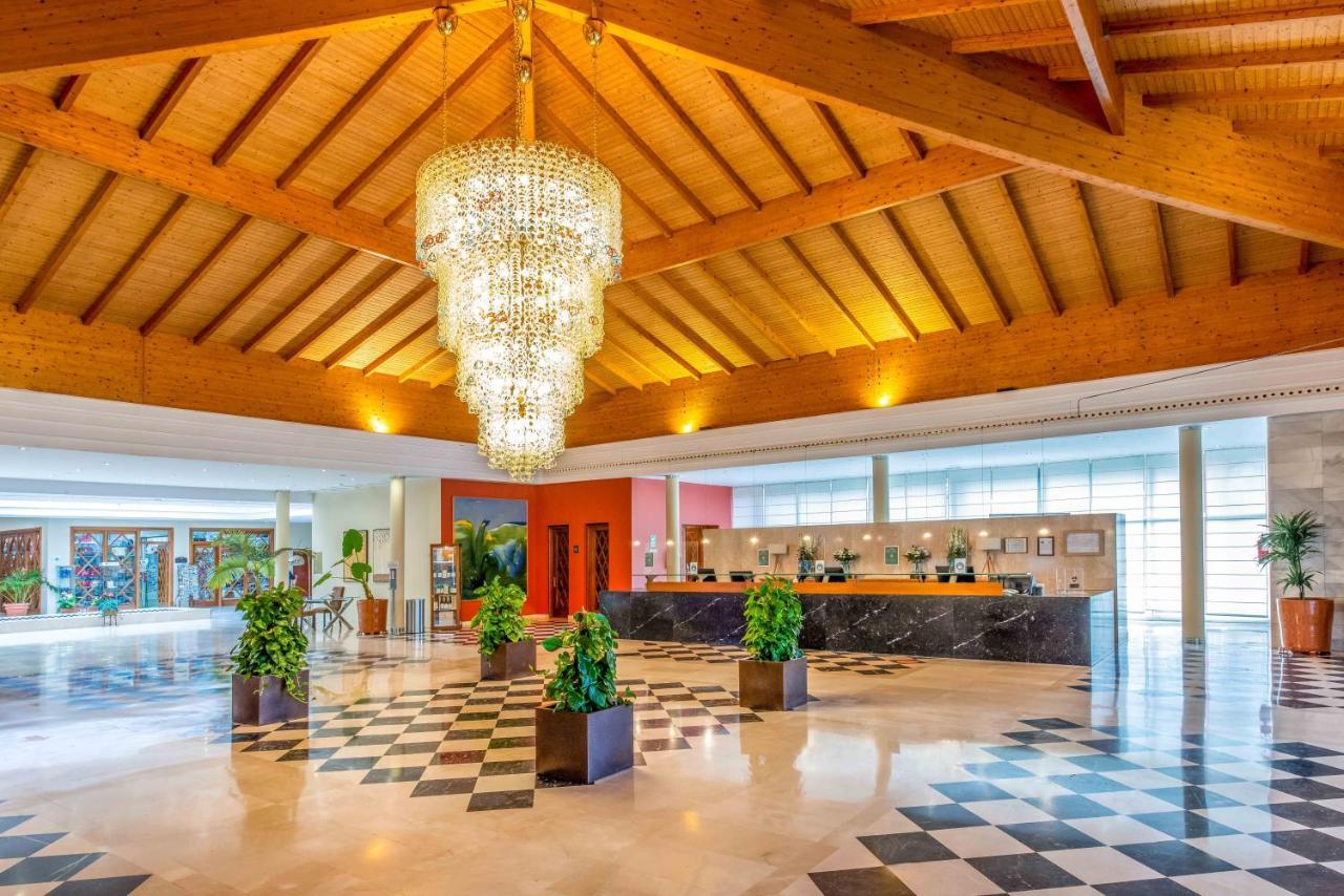 Valentin Sancti Petri Hotel 4*