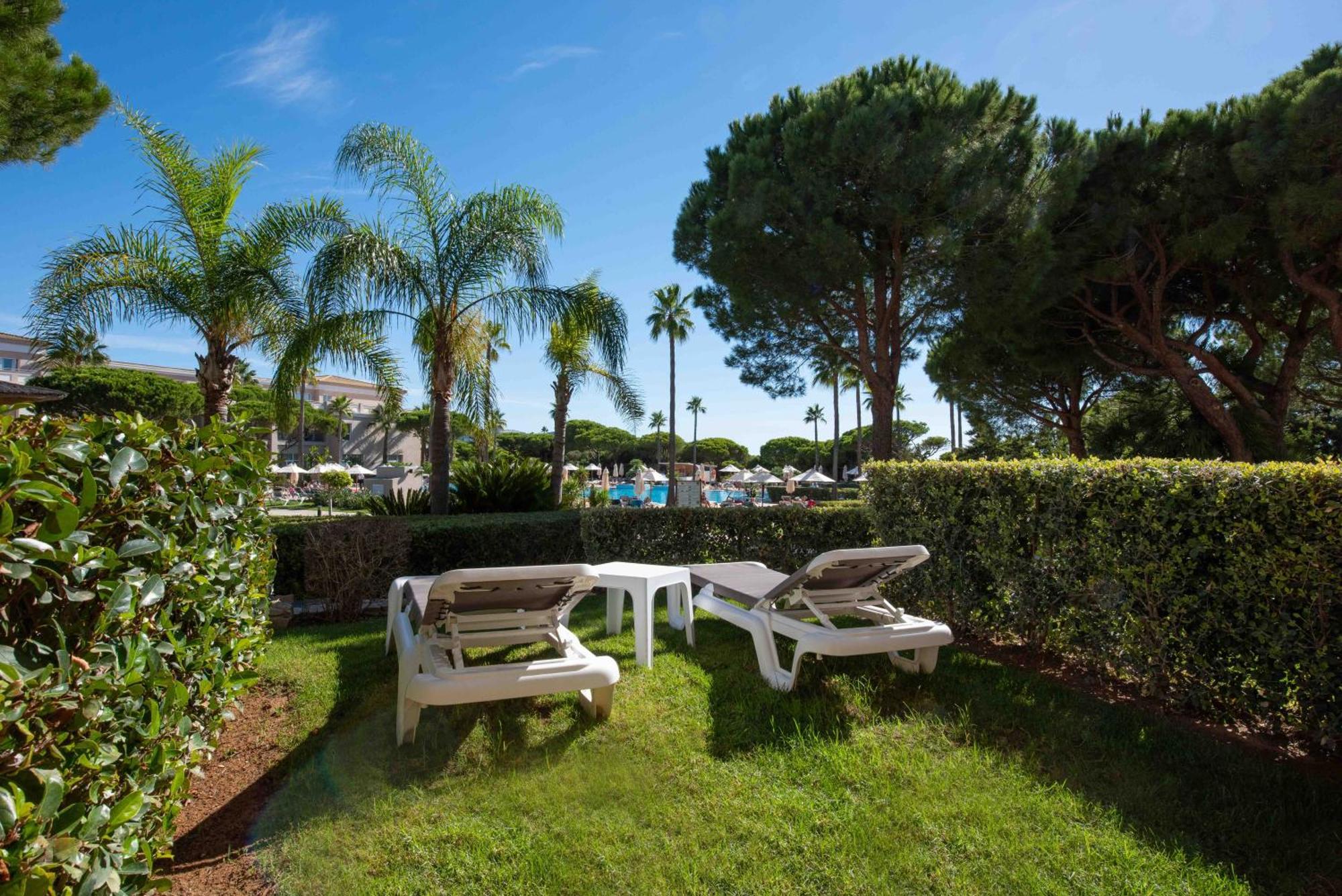 Hotel Valentin Sancti Petri 4*