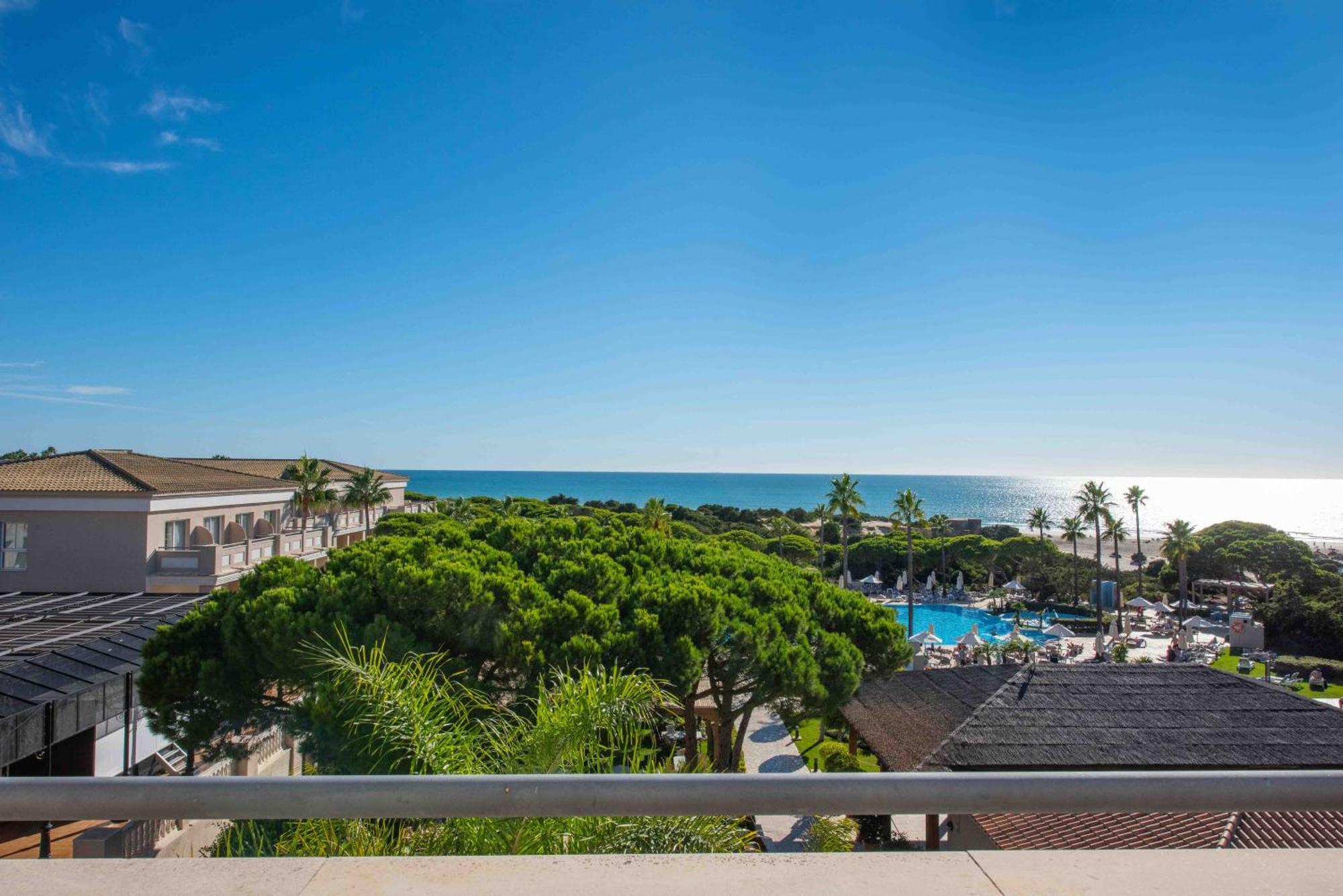 Valentin Sancti Petri Hotel